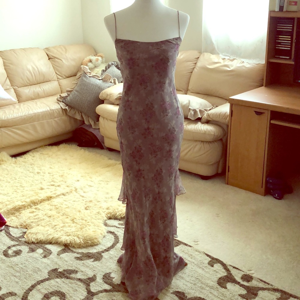 Beautiful dress barely worn